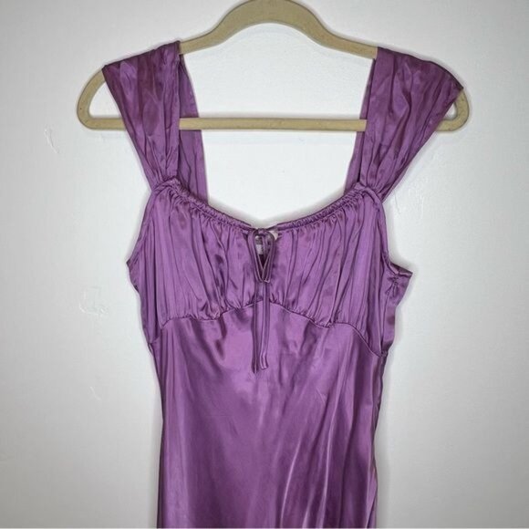 NWT Madewell Square Neck Midi Slip Dress in Lilac Satin, Size 4 - Picture 2 of 9